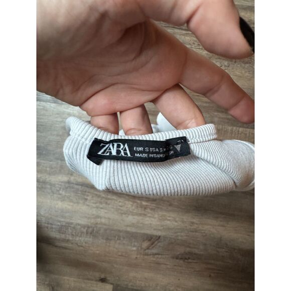 Zara Ribbed Cream High Neck Tank - Picture 3 of 3